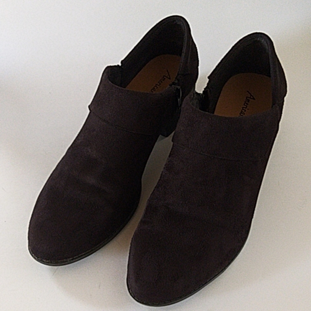 AE | Black Suede Booties